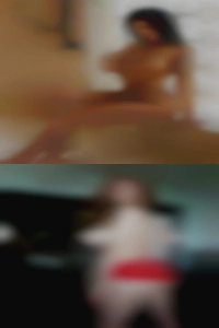 Bit girl swinger in nude.